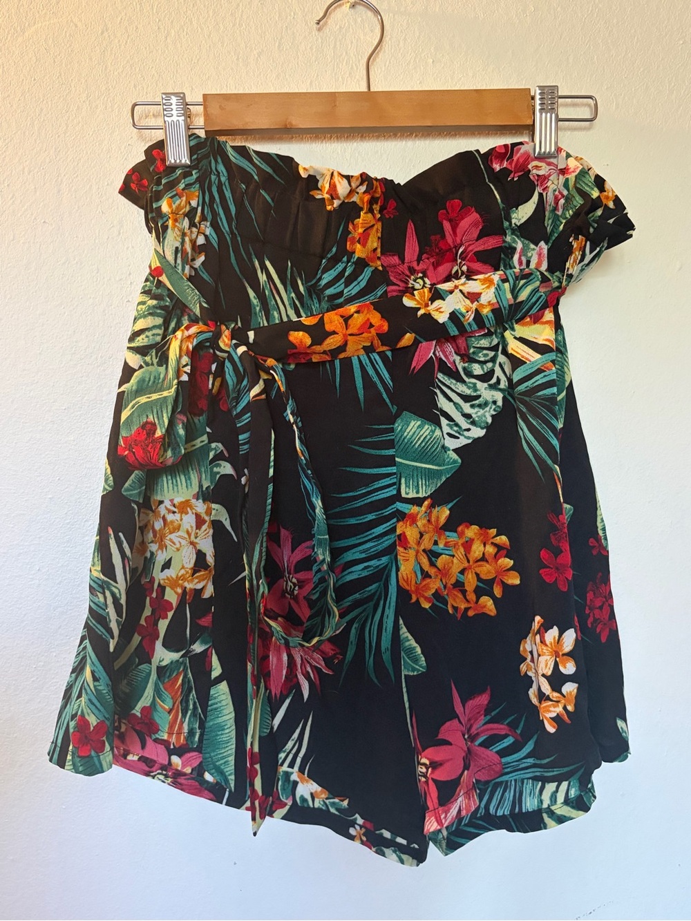 SHEIN Black Tropical Floral High Waist Shorts - Green, Yellow, Pink, Red